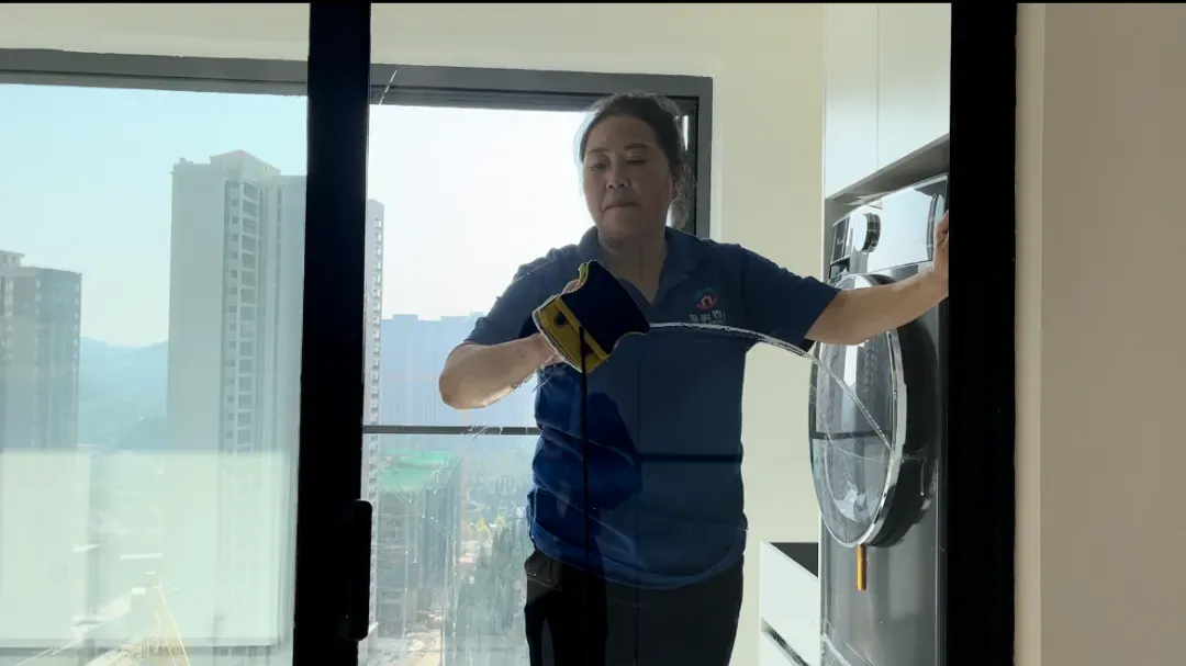 把时间还给生活 把洁净交给银驹家政